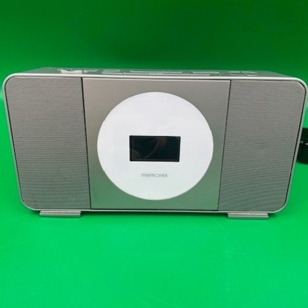 Memorex CD Alarm Clock Radio MC7211 Silver White Digital AM FM Stereo Dual Alarm